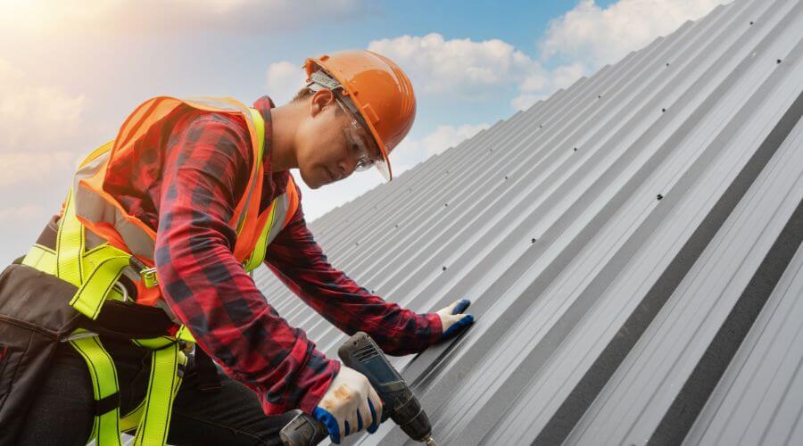 Owens Corning roofing contractor in Hudson, IL